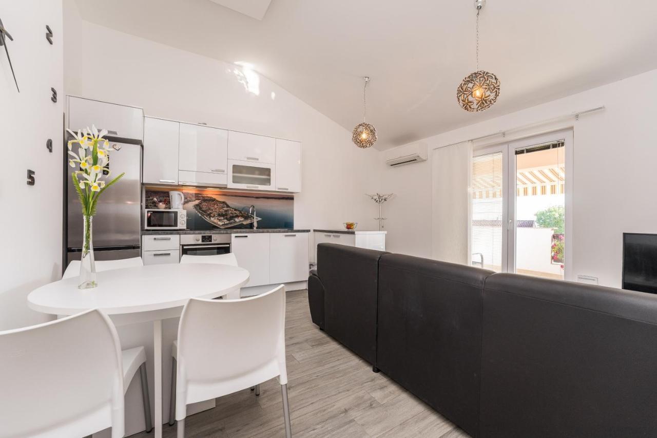 Apartments Maza Задар Екстериор снимка