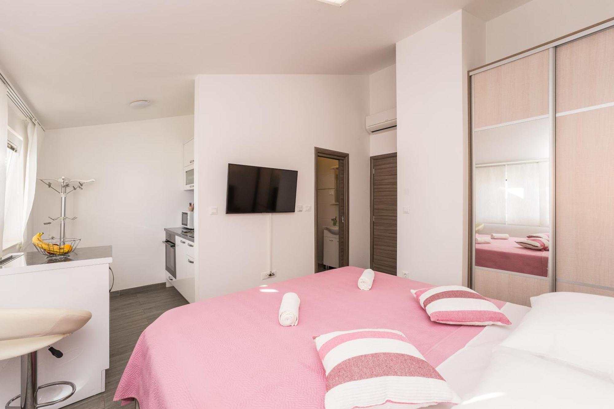 Apartments Maza Задар Стая снимка